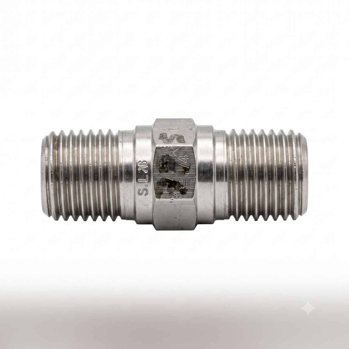 Conector Recto de Acero Inoxidable, 1/4" NPT x 1/4" NPT